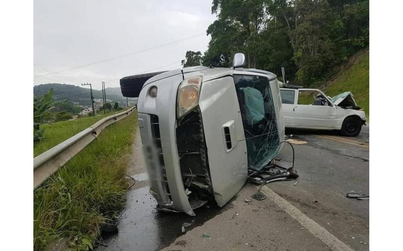Dois motoristas morrem em colisão na BR-470 em Rio do Sul 