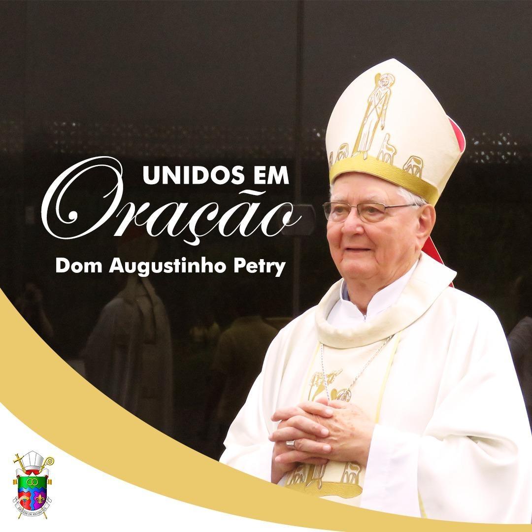 Dom Augustinho Petry, bispo emérito de Rio do Sul, é internado