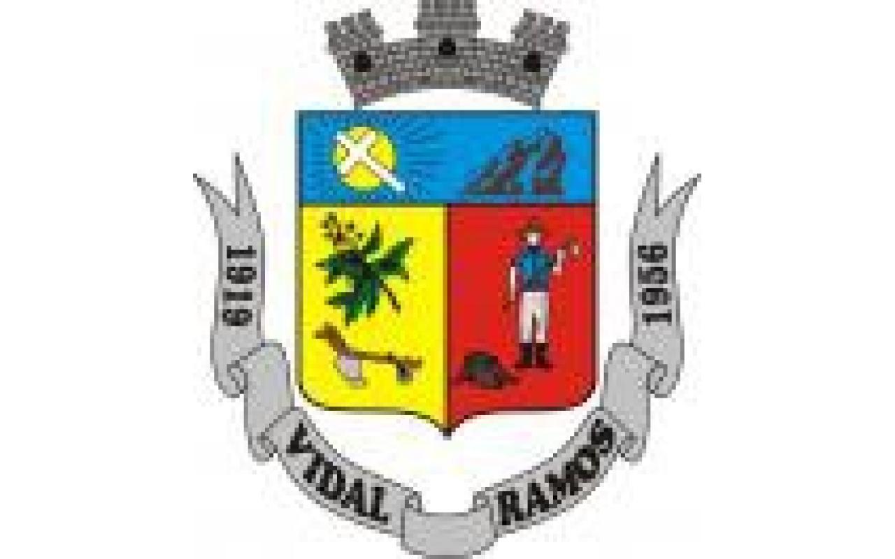 VIDAL RAMOS - Com escola nova e aquisição de novos veículos para transporte, administração programa início do ano letivo