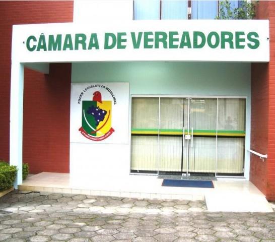 PETROLÂNDIA: Vereador cobra pintura de sinalização de trânsito no centro da cidade