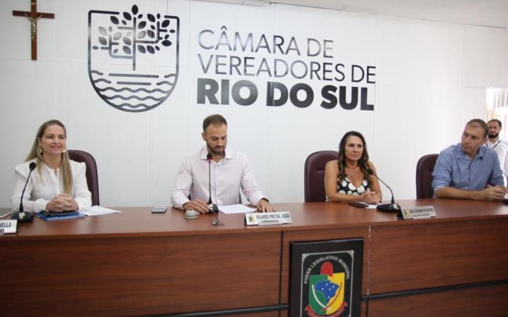Eduardo Freitas (Duda) é eleito o novo presidente da Câmara Municipal de Rio do Sul