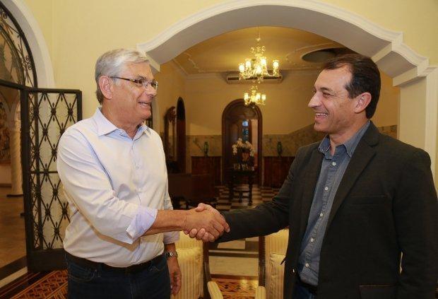 Eduardo Moreira e governador eleito Carlos Moisés iniciam processo de transição 