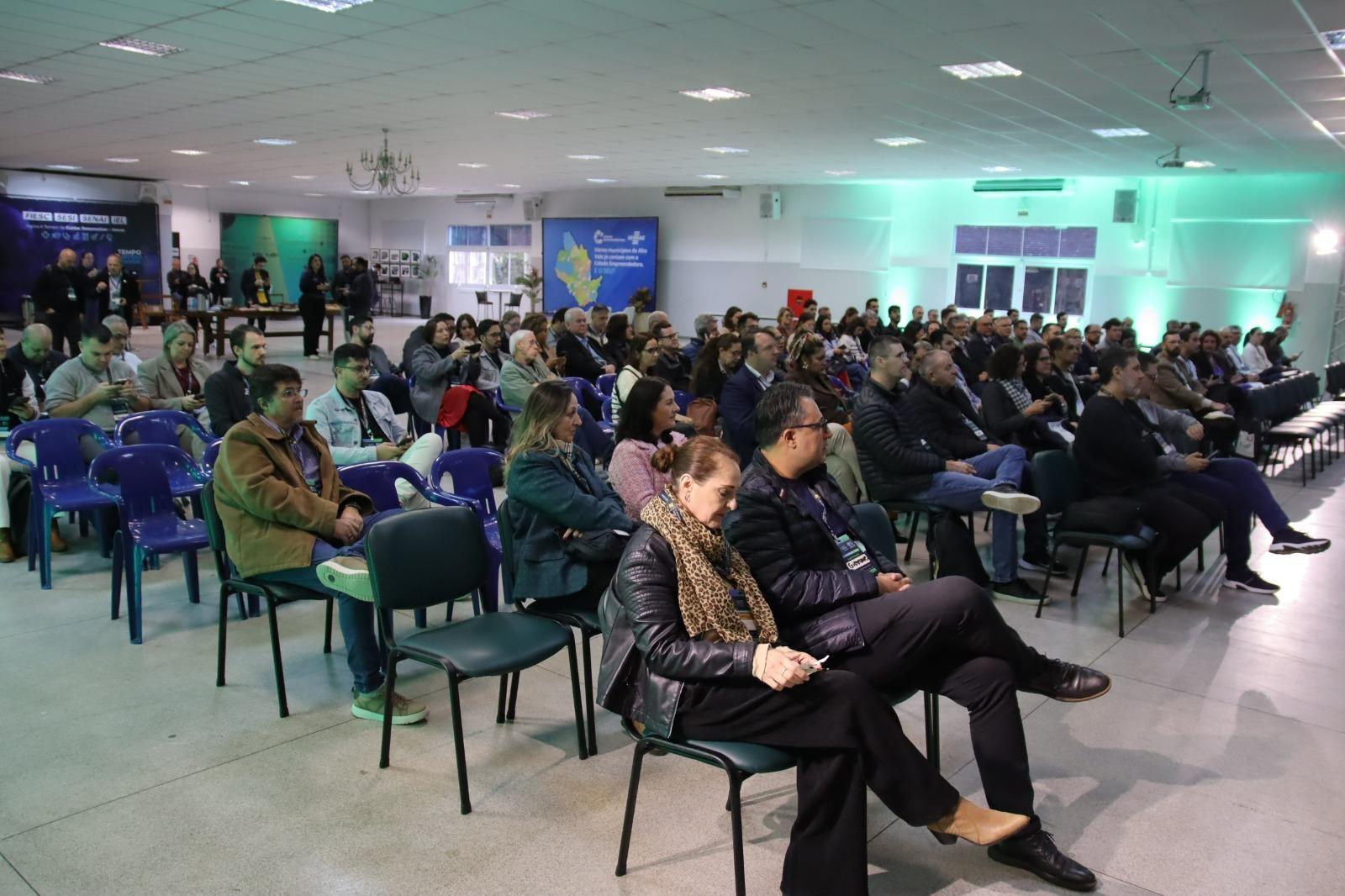 Eli Summit reúne cidades catarinenses para debater inovação e desenvolvimento em Rio do Sul