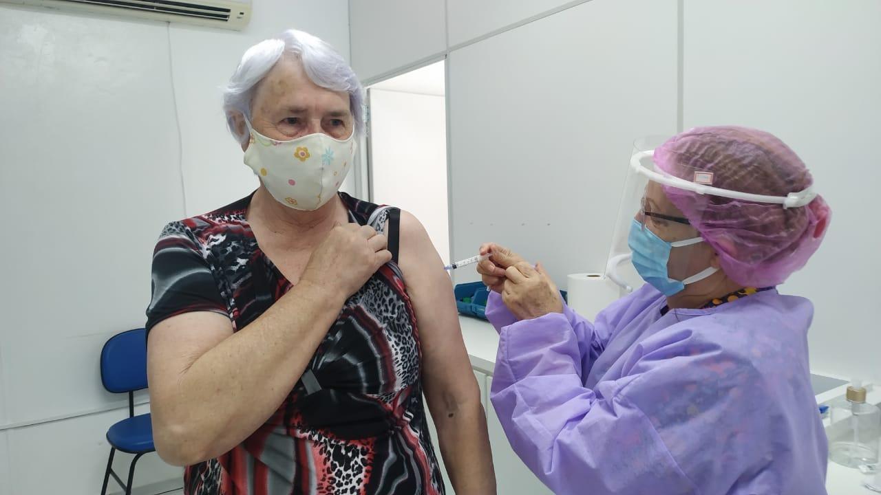 Idosos com 74 e 73 anos vão ser vacinados contra Covid-19 em Ituporanga