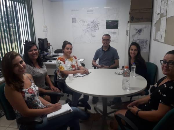 Equipe da CASAN visita e orienta moradores de Ituporanga sobre esgoto sanitário