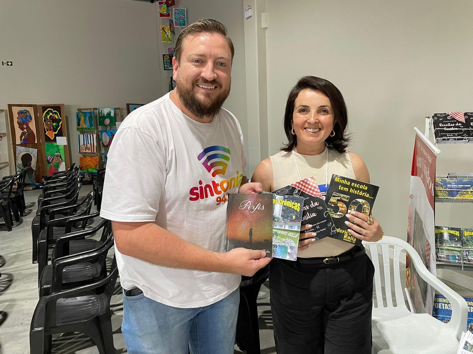 Escola de Atalanta promove há 20 anos projeto de produção de livros autorais