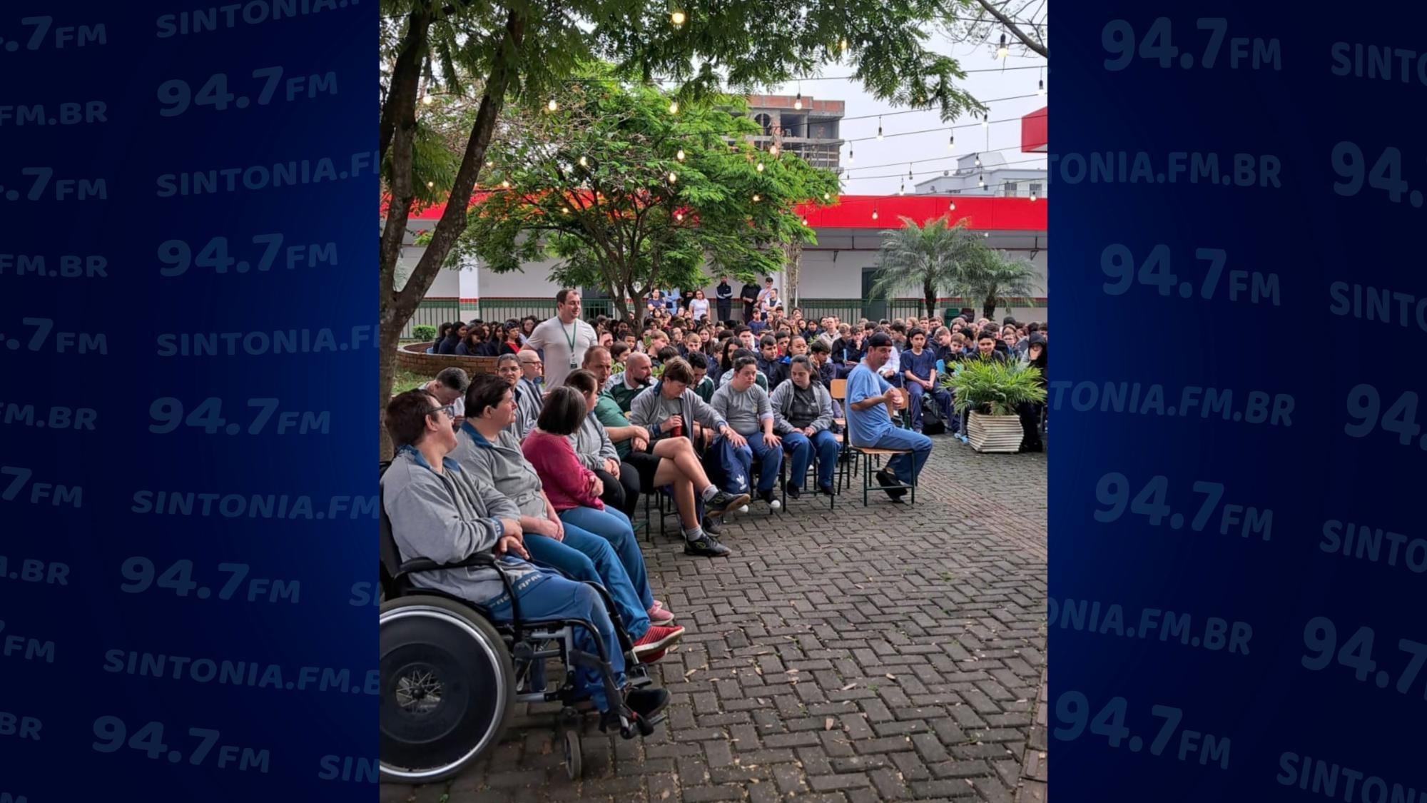 Escola Mont’Alverne reúne alunos e APAE em atividades pela inclusão
