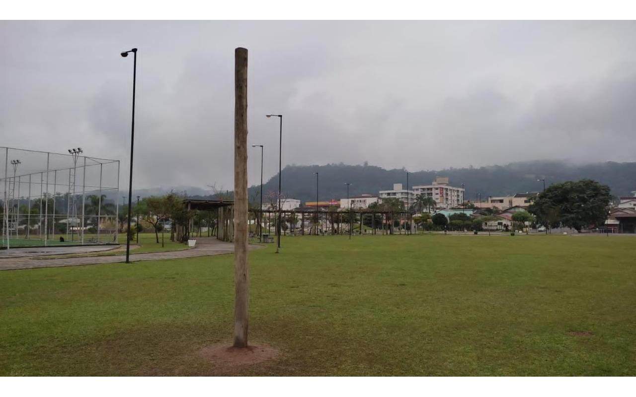 Espirobol recém-instalado é furtado do Parque da Cidade em Ituporanga