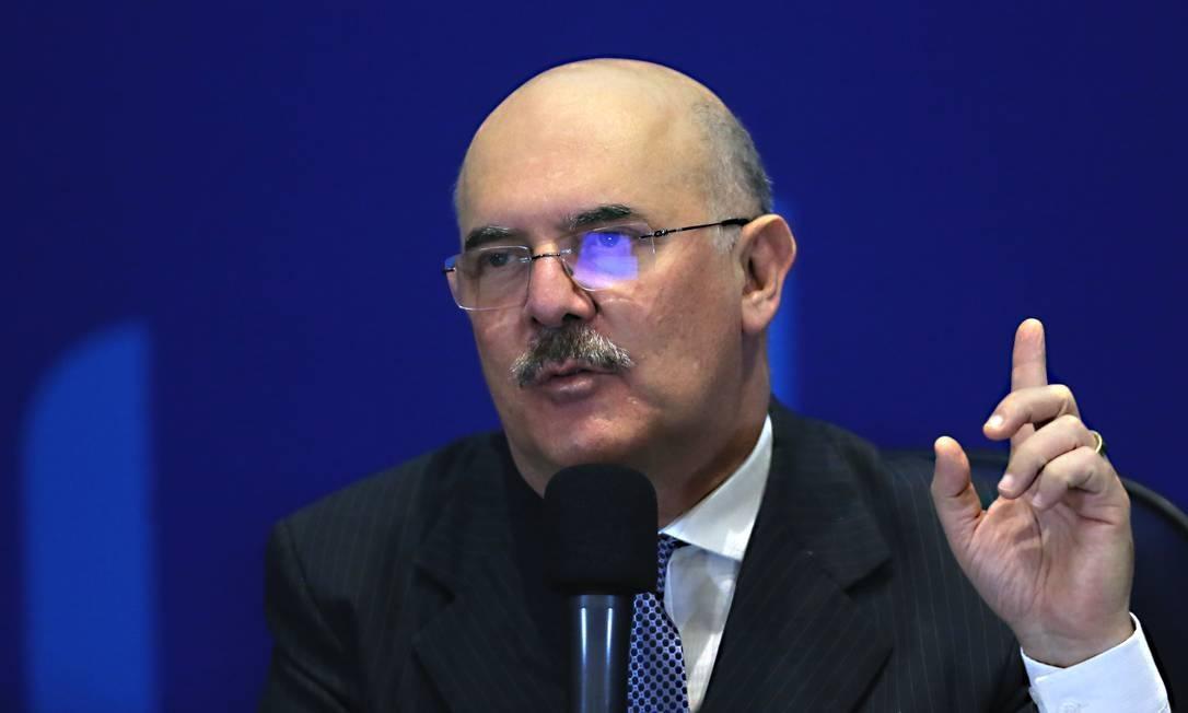 Ex-Ministro da Educação é preso durante operação da Polícia Federal
