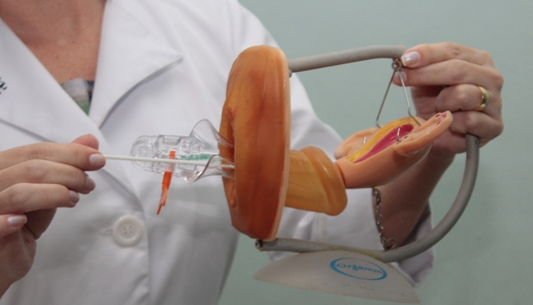Exame cipatológico conhecido como preventivo é gratuito e uma das únicas formas de prevenir o câncer do colo de útero