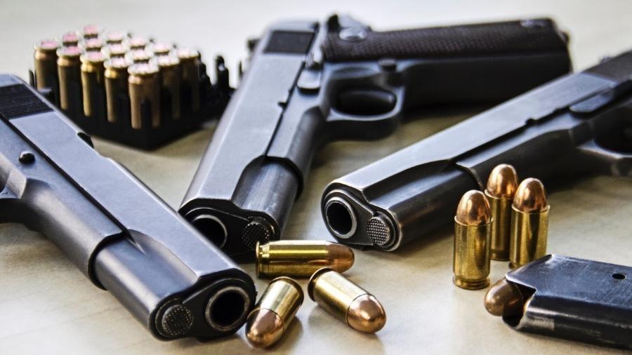 Fachin suspende decretos da Presidência que flexibilizam compra e porte de armas