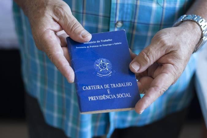 Falta de documentos pode barrar aposentadoria rural, alerta especialista