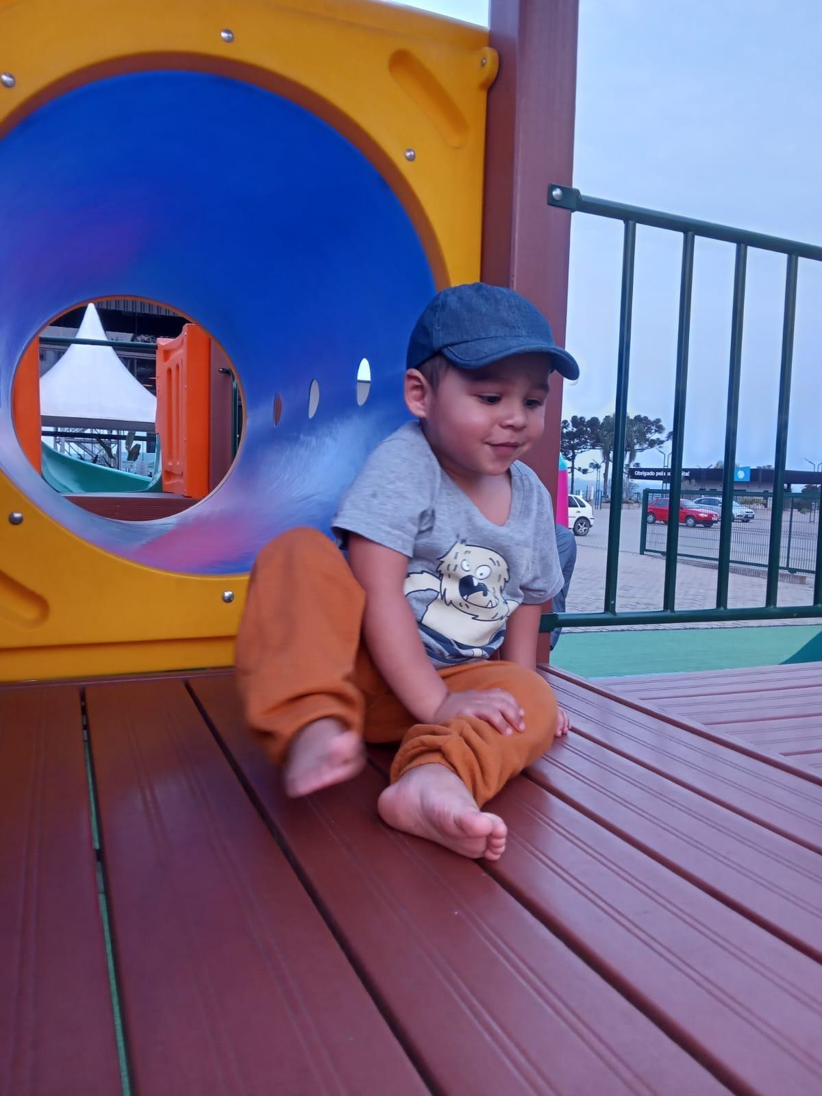 Família de Ituporanga faz campanha online para custear exames de filho com Autismo Nível 2