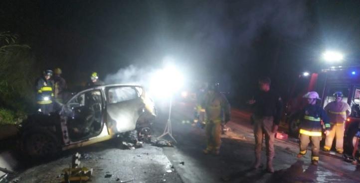Família morre carbonizada em grave acidente na BR-470