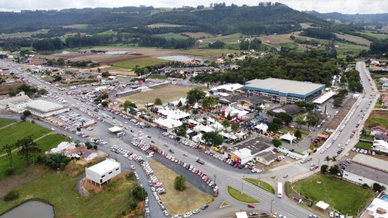 Festa da Cebola: Ingressos nesta sexta e sábado custam apenas R$20 até o meio-dia