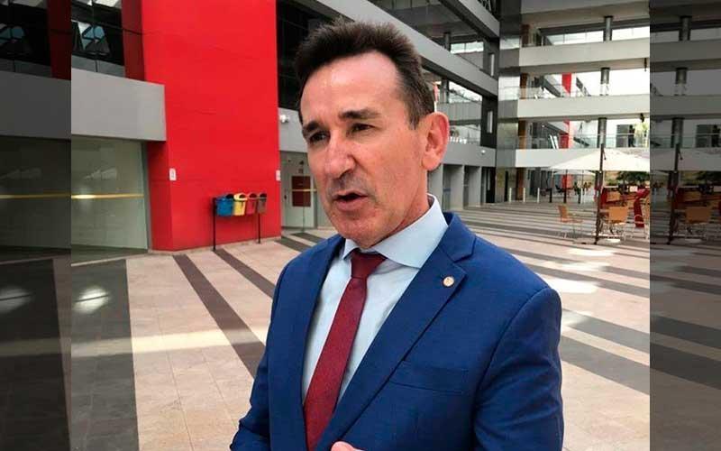 Filho de deputado Federal do Alto Vale é condenado por estupro e se entrega a justiça