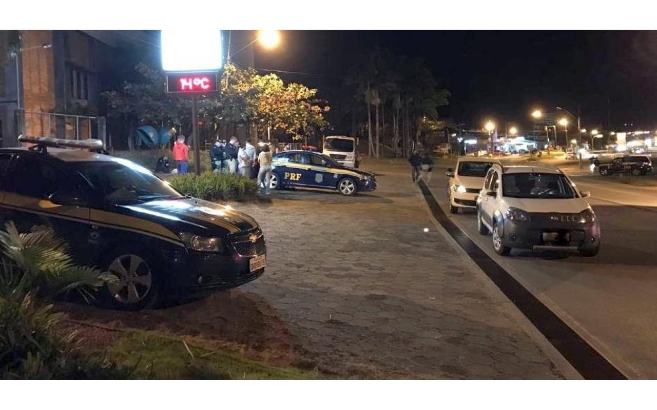 Fiscalização flagra quase 90 motoristas sob efeito de álcool em apenas quatro horas no norte de Santa Catarina