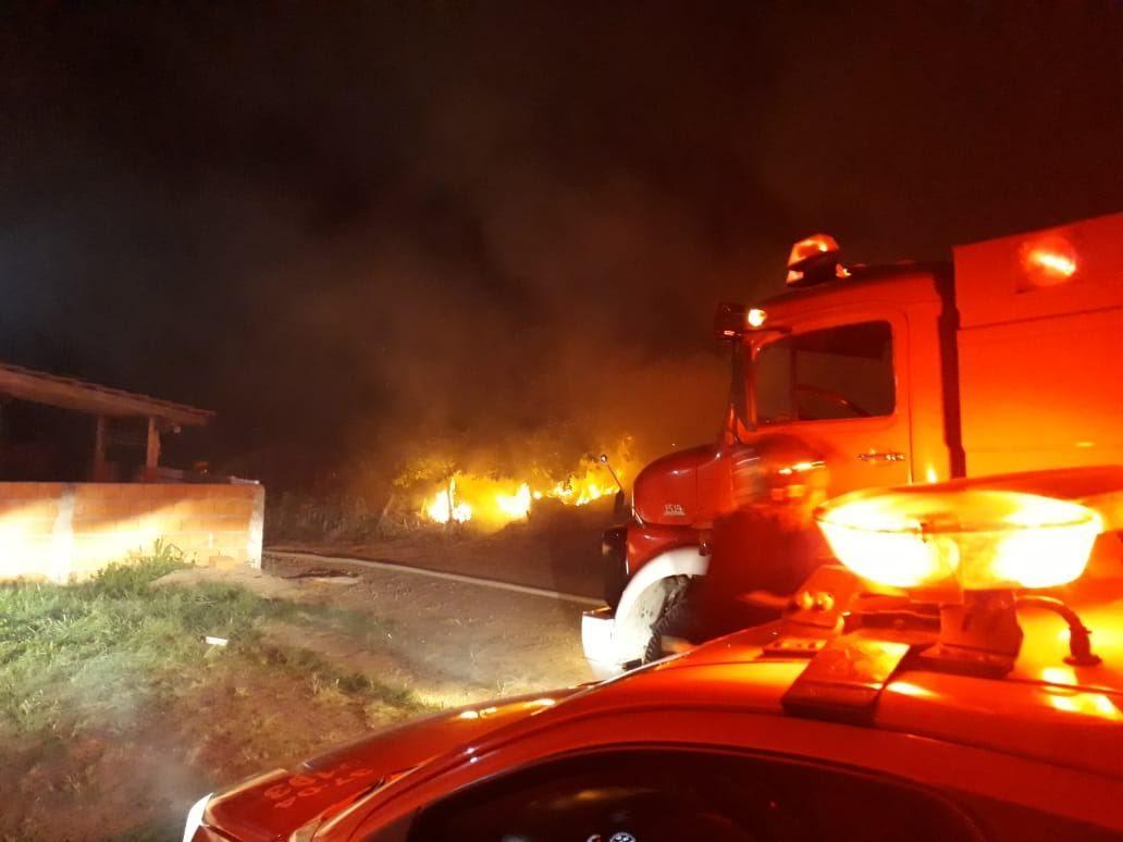Fogos de artifício causam três incêndios e mobiliza Bombeiros Voluntários de Presidente Getúlio