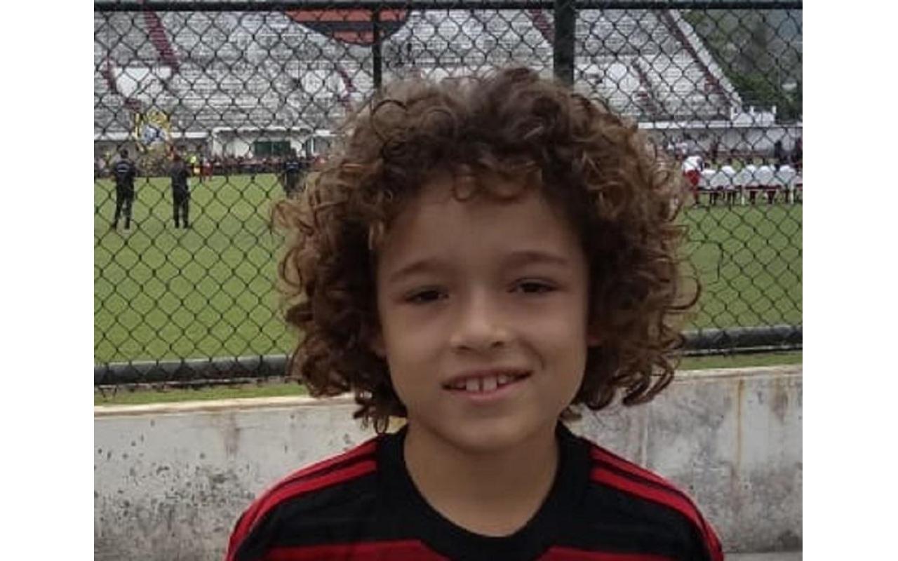 Garoto de Ituporanga assina com Flamengo 