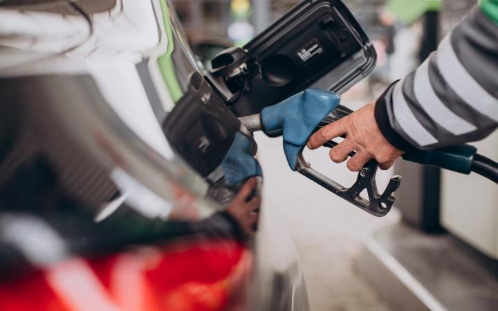 Gasolina fica mais cara a partir desta quarta-feira (1)