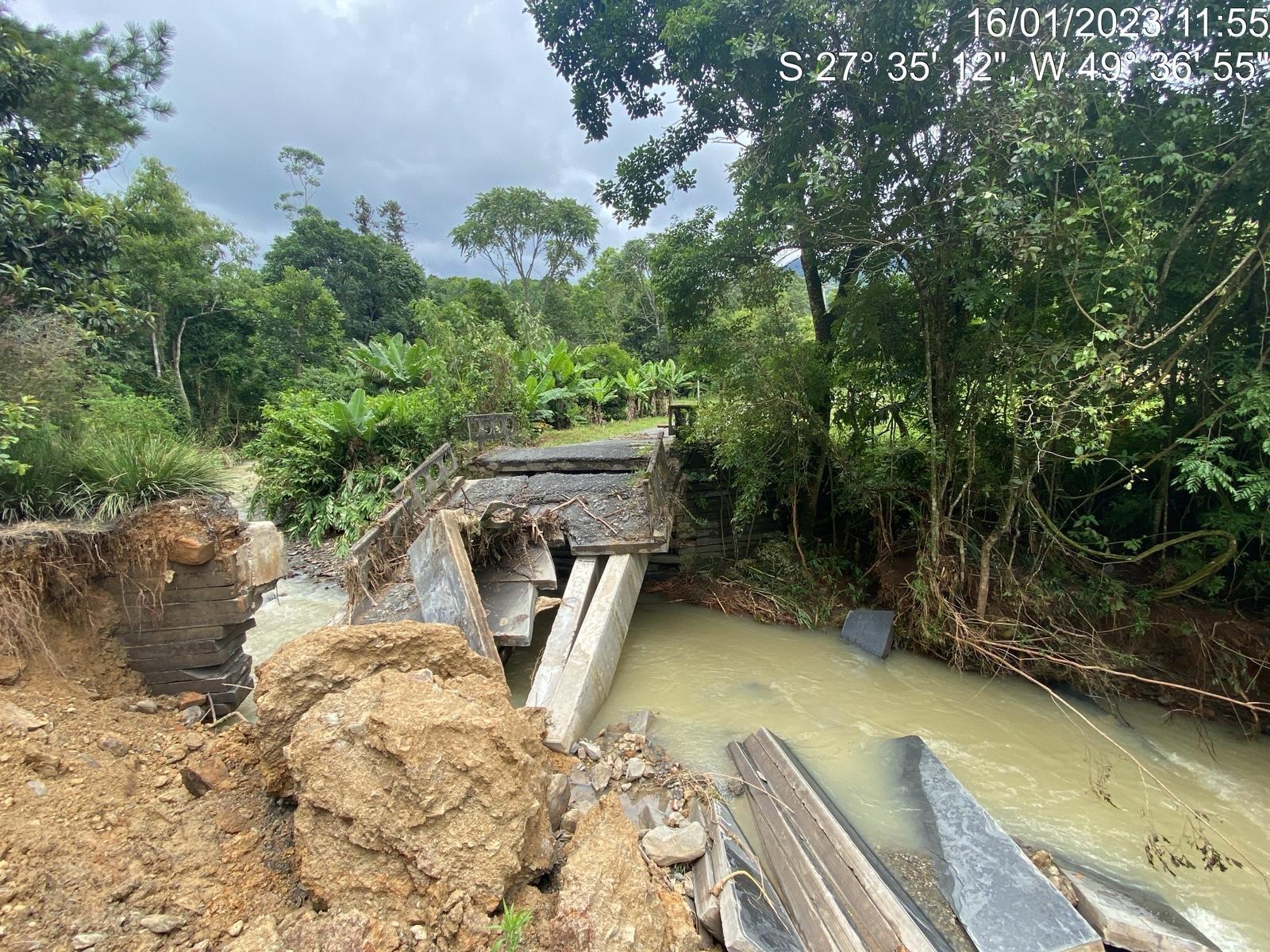 Geólogos devem vir a Petrolândia na próxima semana para avaliar deslizamento ocorrido após as fortes chuvas de janeiro