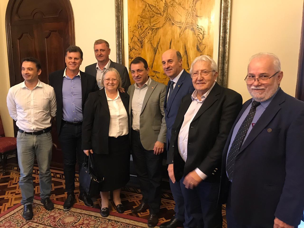 Governador Carlos Moisés garante repasses de recursos para hospitais filantrópicos