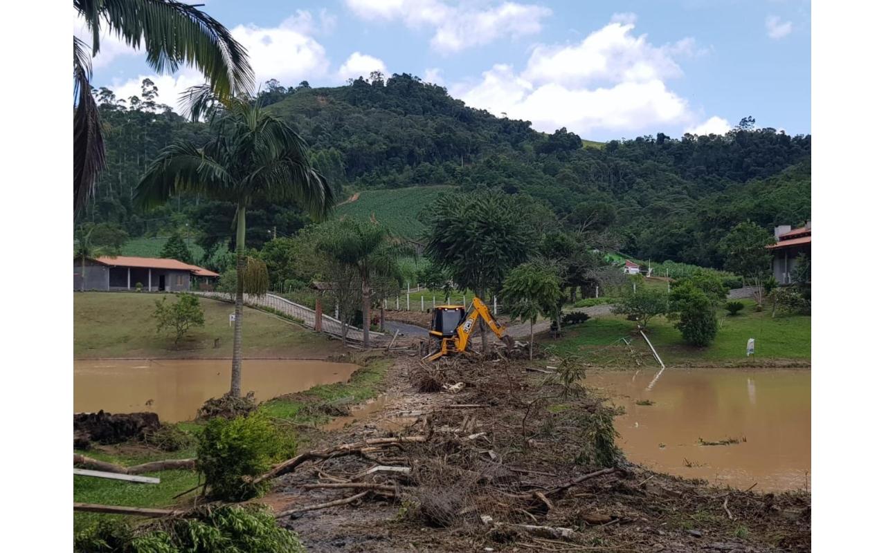 Governo de Ituporanga segue trabalhando na reconstrução após enxurrada