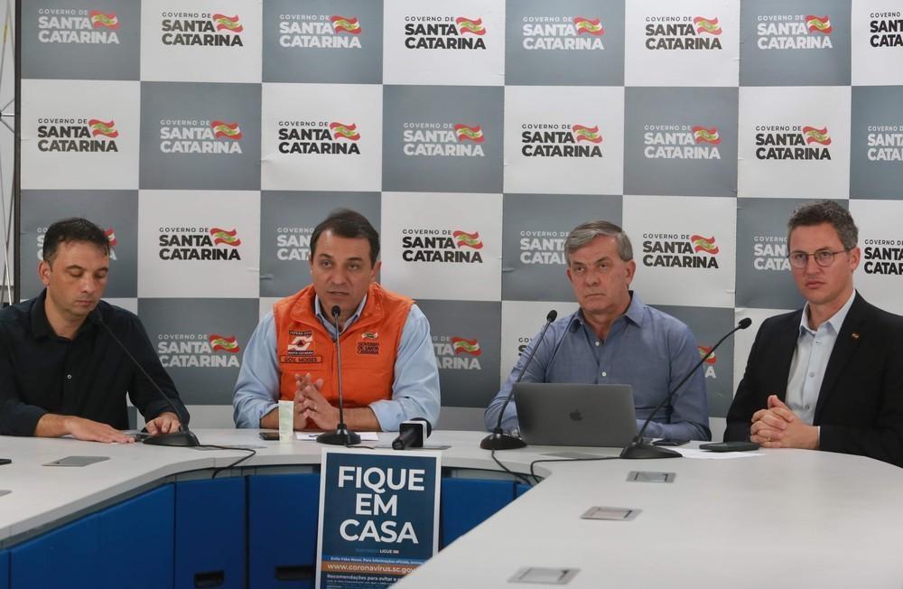 Governo de SC anuncia plano para diminuir impactos do coronavírus na economia
