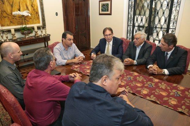 Governo de SC encaminha texto do salário mínimo regional de R$ 1.158 na próxima semana