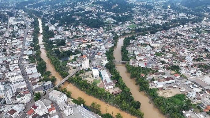 Governo do Estado anuncia limpeza de mais 14 km dos rios Itajaí do Sul e Itajaí do Oeste
