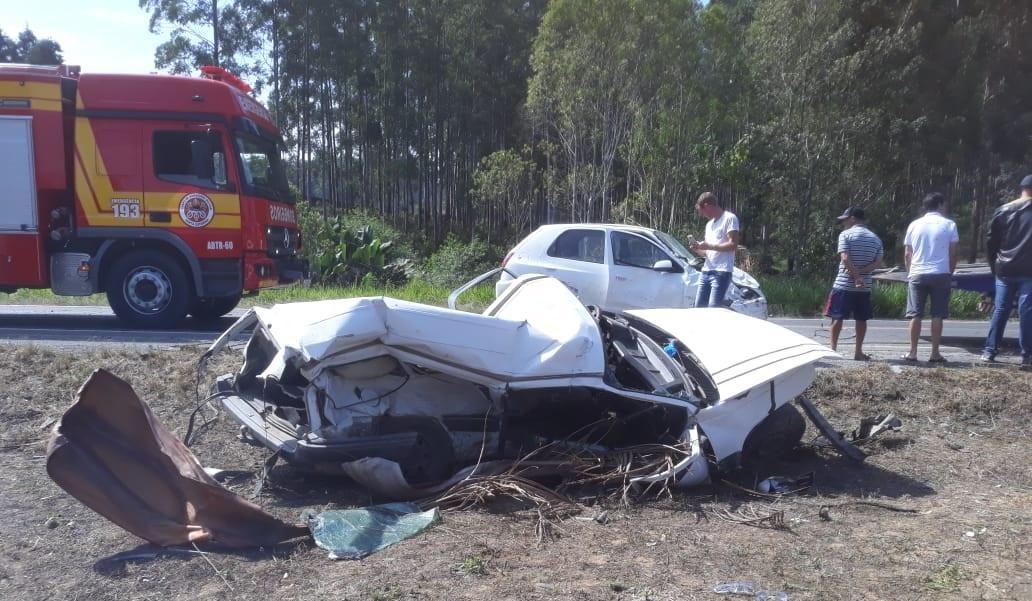Grave acidente envolvendo três veículos deixa morto e feridos na SC-350 em Ituporanga 