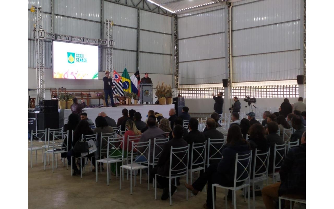 Grupo de Ituporanga e região participa em São Paulo do 32º Seminário Nacional da Cebola