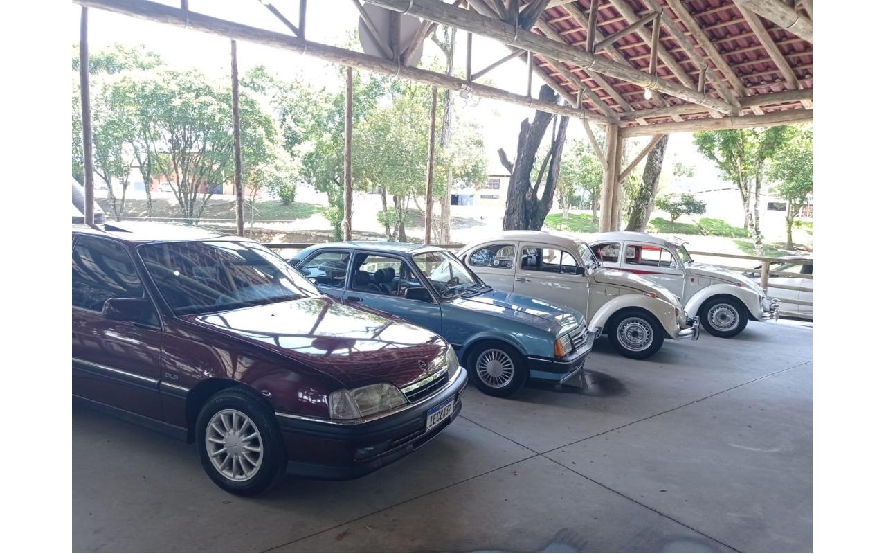Grupo de veículos antigos de Ituporanga se reúne na Praça da Matriz neste sábado (03) para divulgação do 10ª Encontro de Carros Antigos