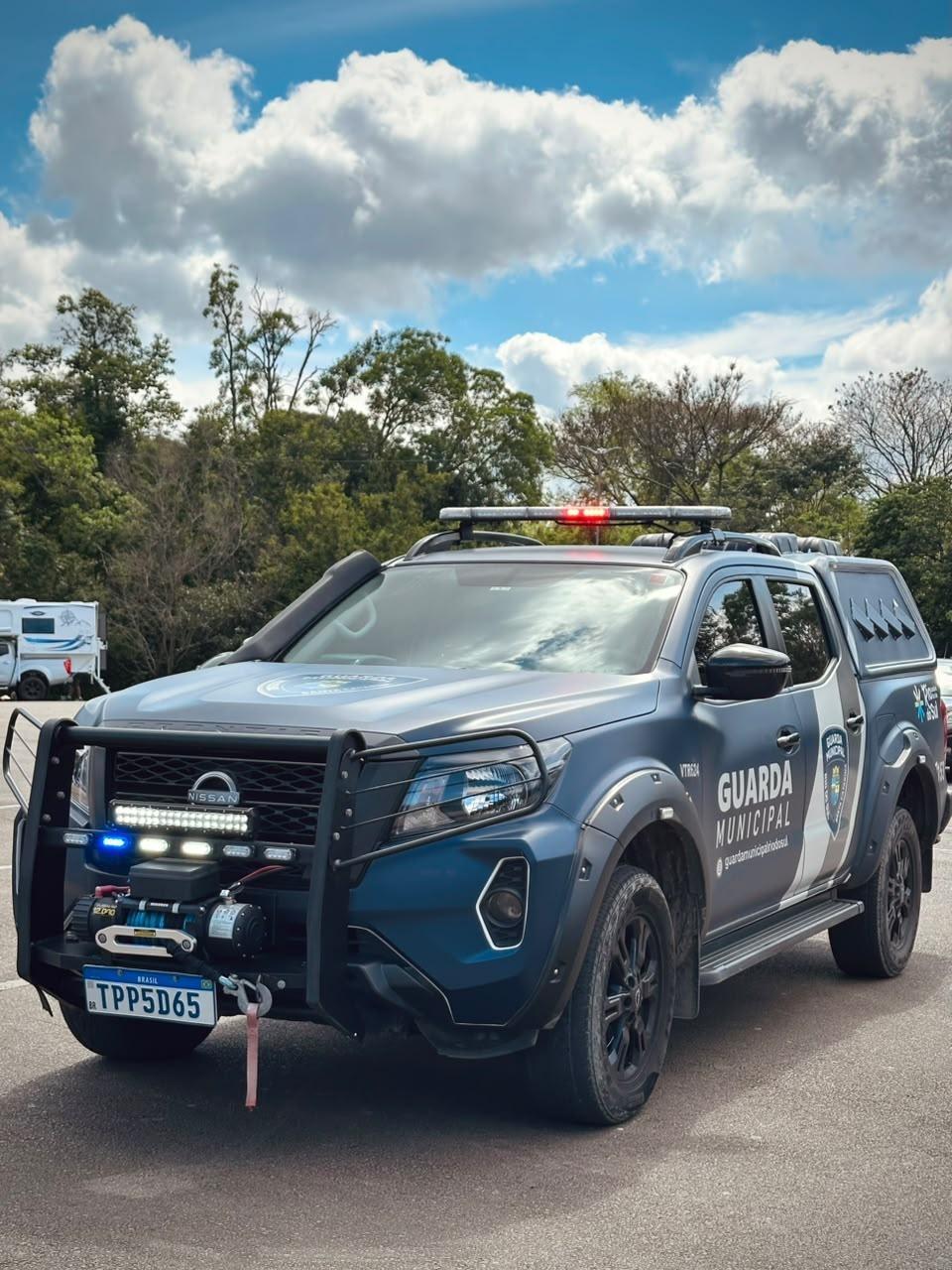 Homem com mandado de prisão por roubo é preso pela GM