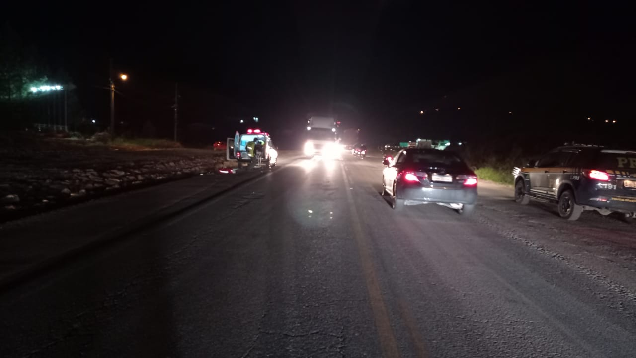 Homem é atropelado por motociclista que fugiu 