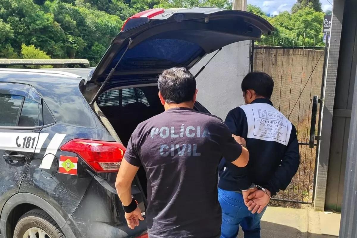 Homem é preso após dois anos abusando de duas crianças em Alfredo Wagner