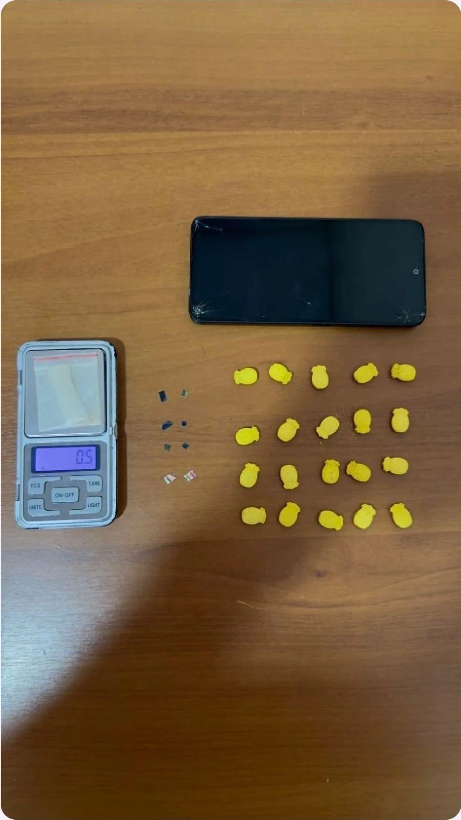 Homem é preso com ecstasy e LSD durante abordagem na BR-470 em Ibirama