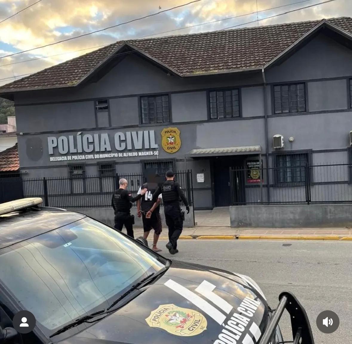 Homem é preso em flagrante por posse de arma em Alfredo Wagner