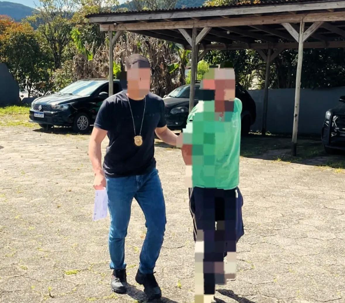 Homem é preso por descumprir medida protetiva em Bom Retiro