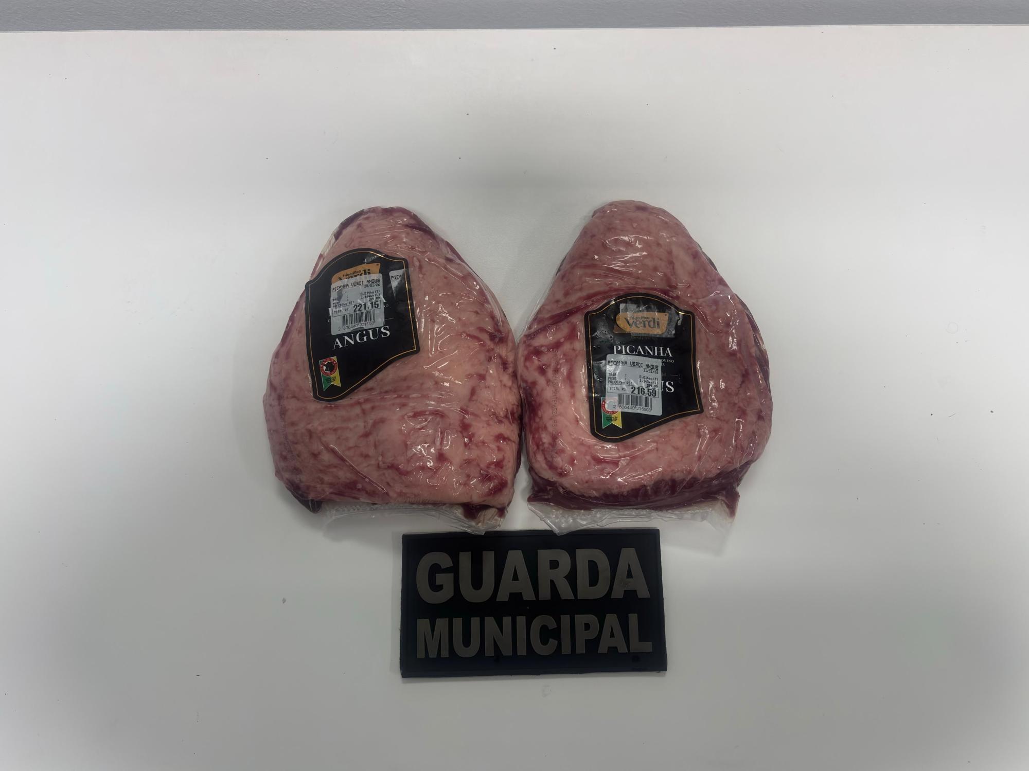Homem é preso por furto de picanha em supermercado