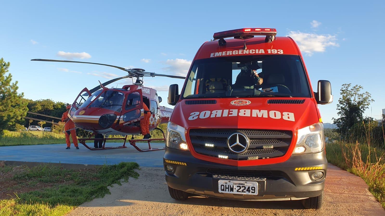 Homem é resgatado pelo Arcanjo 03 após cair em ribanceira no Alto Vale