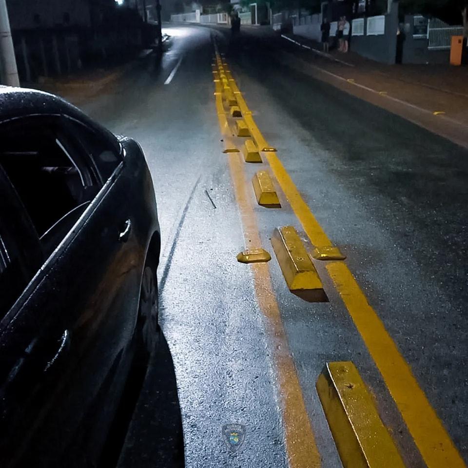 Homem embriagado é detido após abandonar veículo sobre a pista no Alto Vale
