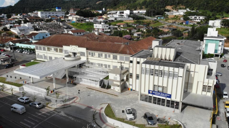 Hospital Bom Jesus adquire torre de vídeo para a realização de procedimentos cirúrgicos