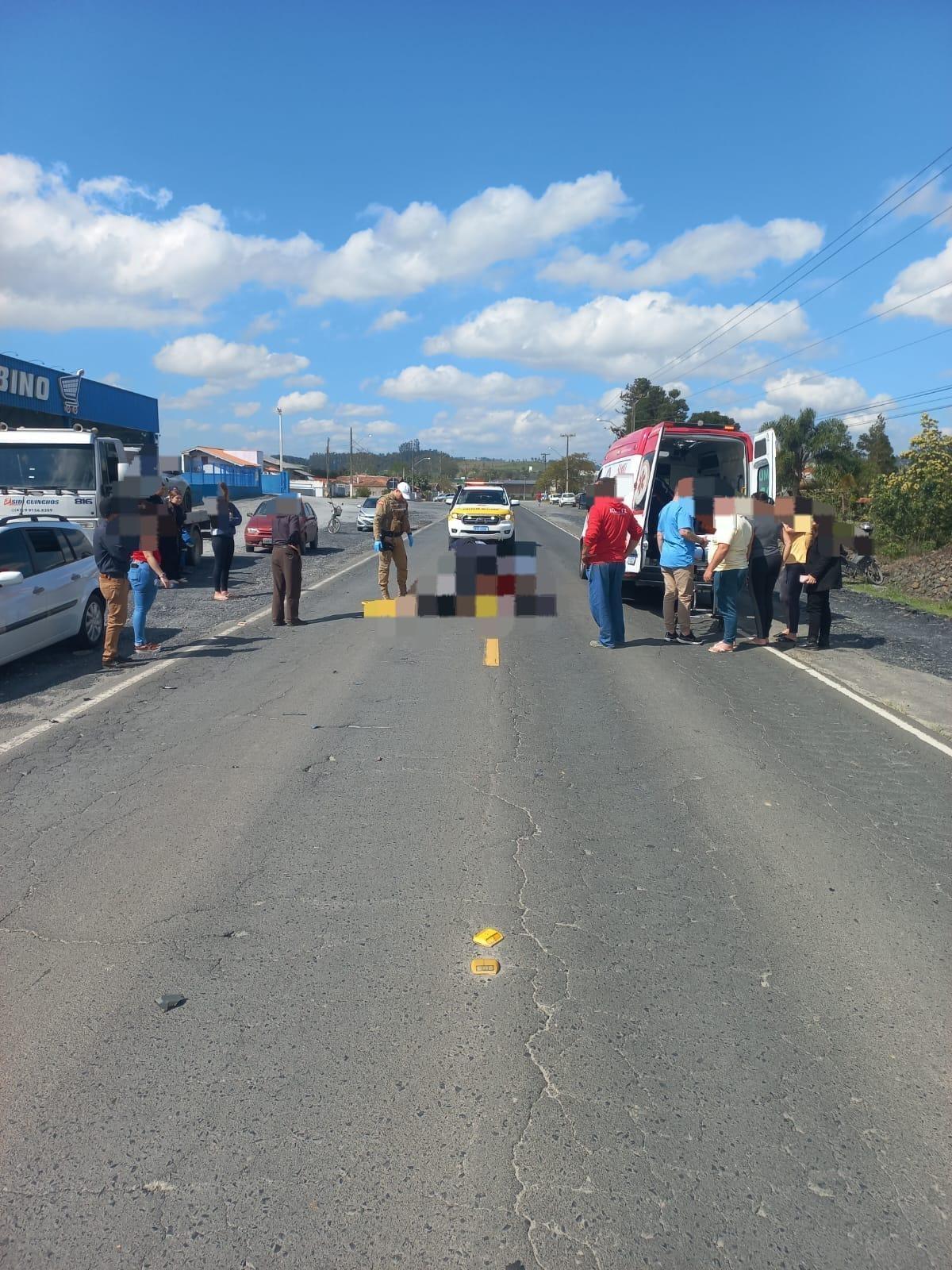 Idosa fica ferida após acidente entre carro e bicicleta elétrica na SC-350 em Ituporanga