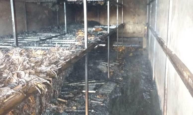 Incêndio destrói 750 quilos de fumo em estufa de Vidal Ramos
