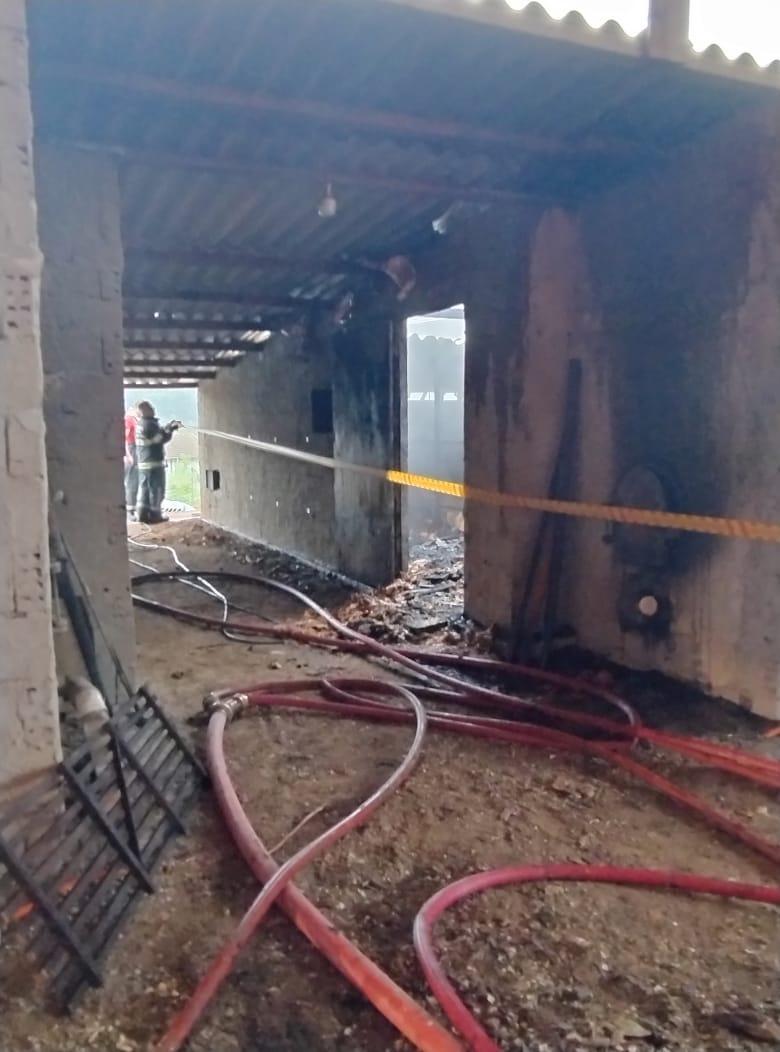 Incêndio destrói estufa de fumo em Ituporanga