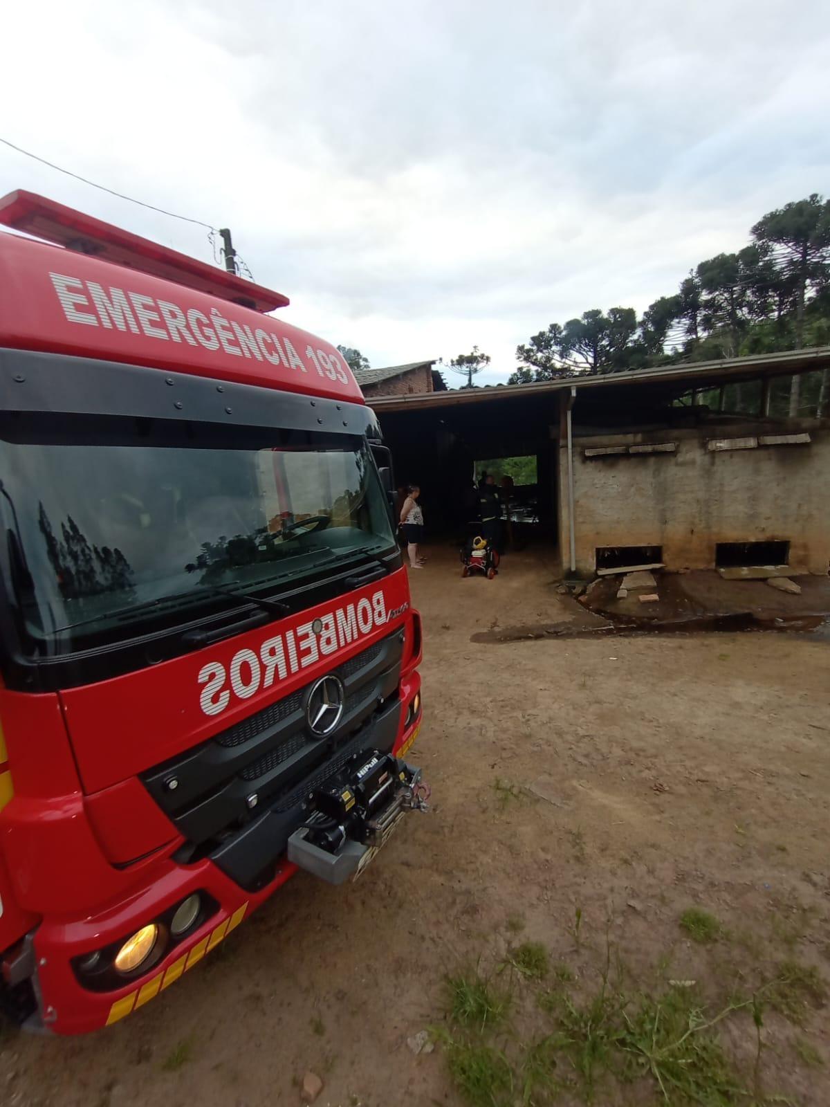 Incêndio destrói estufa de fumo no Interior de Ituporanga