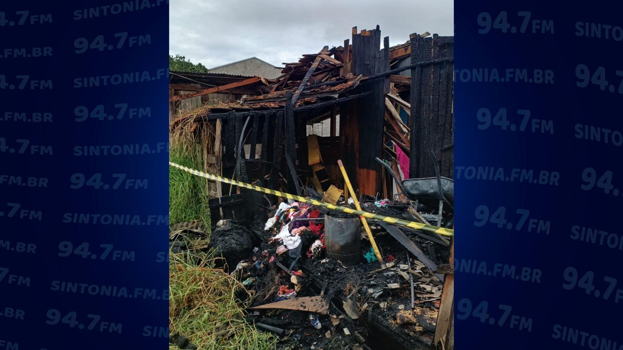 Incêndio é registrado em casa no bairro Ipiranga, em Agrolândia