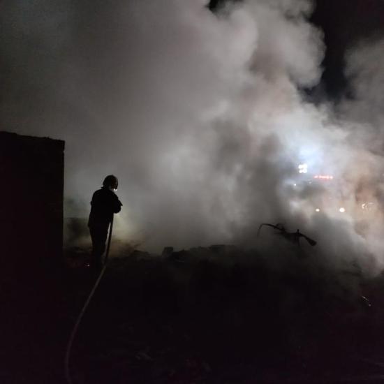 Incêndio suspeito de ser criminoso destrói residência em Chapadão do Lageado 
