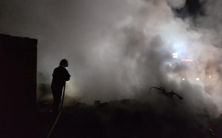 Incêndio suspeito de ser criminoso destrói residência em Chapadão do Lageado